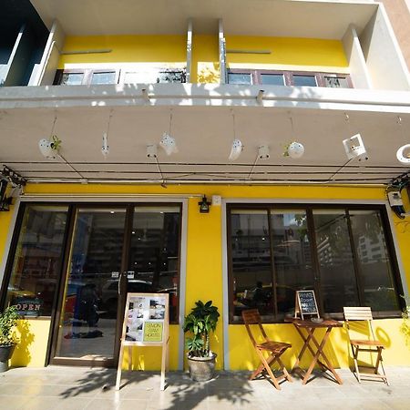 Oyo 480 Lemon Siam Hostel Bangkok Exterior photo